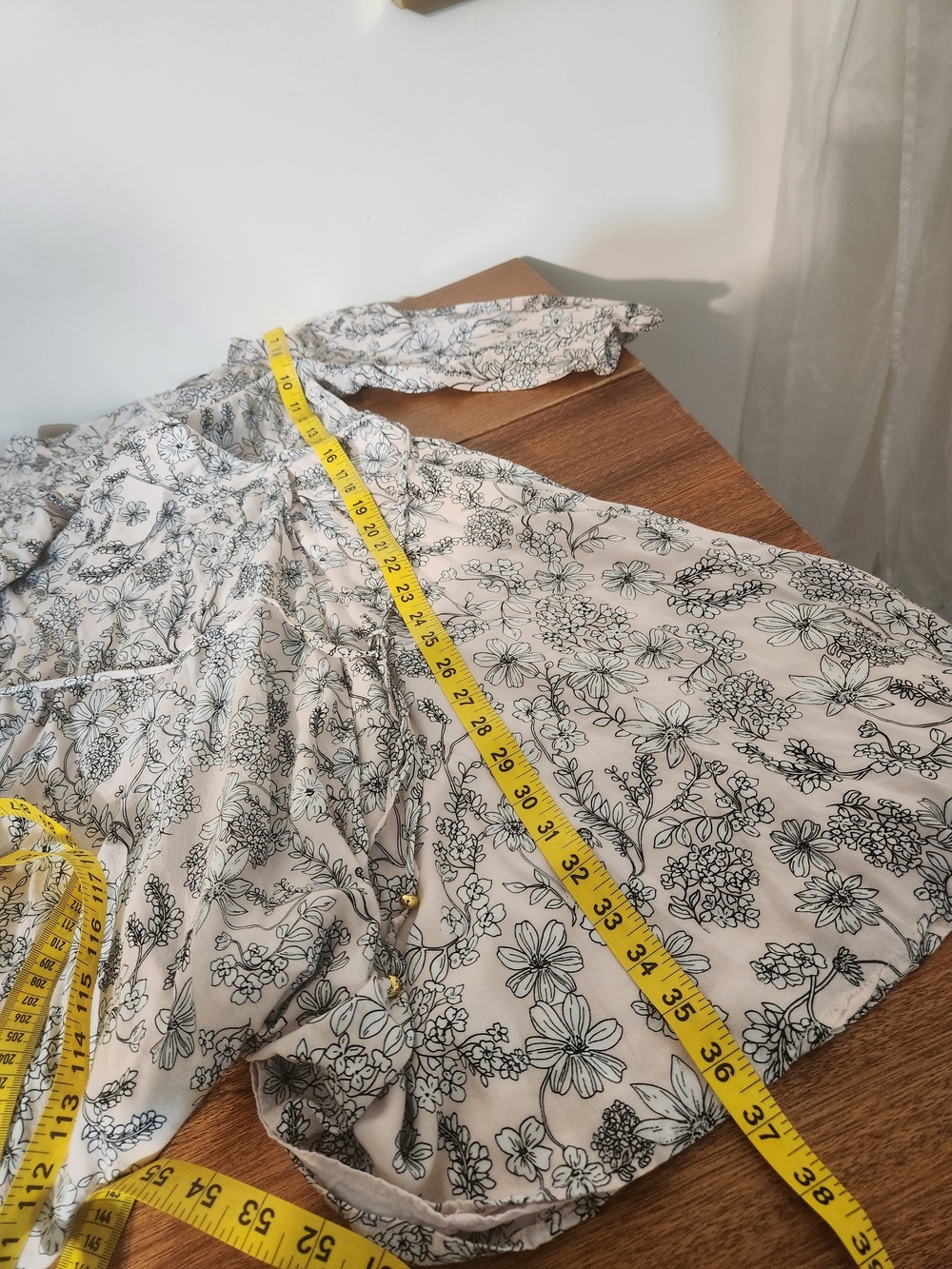 Calvin Klein Floral Wrap-Style Women’s Dress in Light Blush Sz 10 - Picture 14 of 14